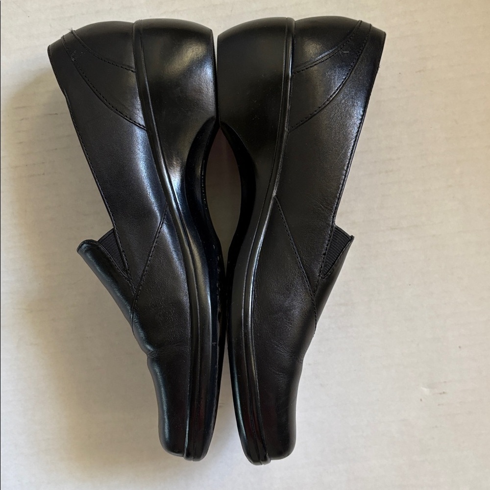 Clarks Blackberry Leather Slip On Loafers Black Casual Women’s 10 - Picture 2 of 8